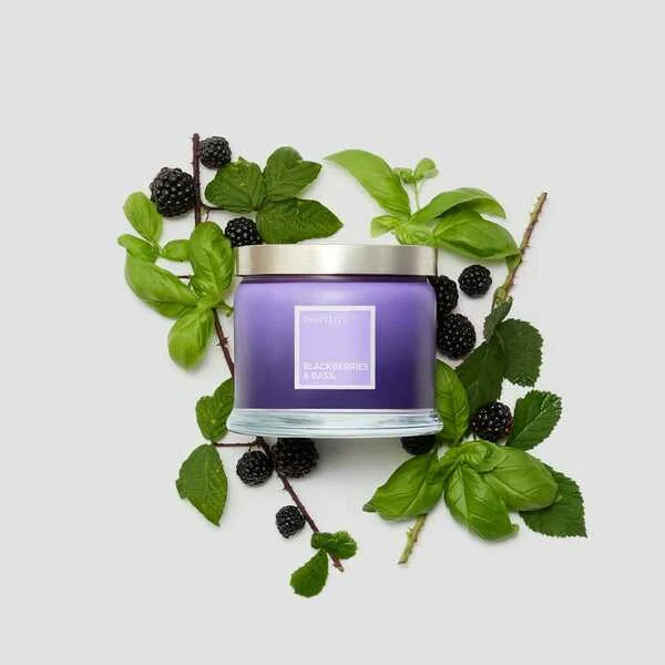 vonná svíčka Blackberries & Basil